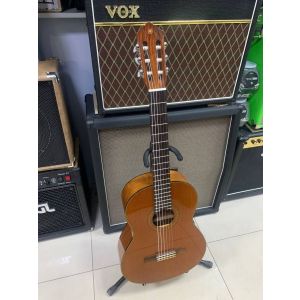Yamaha CG142C классическая гитара USED