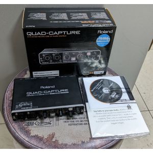 Roland Quad-Capture аудио интерфейс, выставочный экземпляр