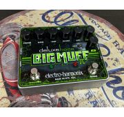 Electro-Harmonix Deluxe Bass Big Muff Pi гитарная педаль USED