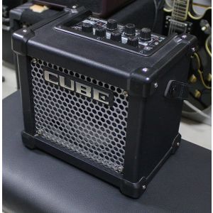 Roland Micro Cube GX комбоусилитель USED