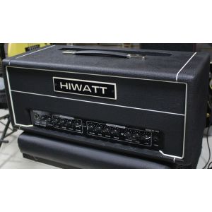 Hiwatt MAXWATT G200R HD гитарный усилитель USED